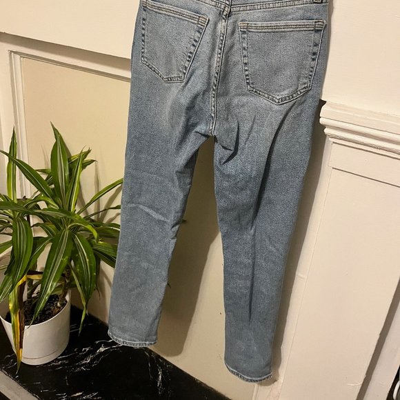 Forever 21 SOFTEST Jeans Ever - Picture 2 of 3